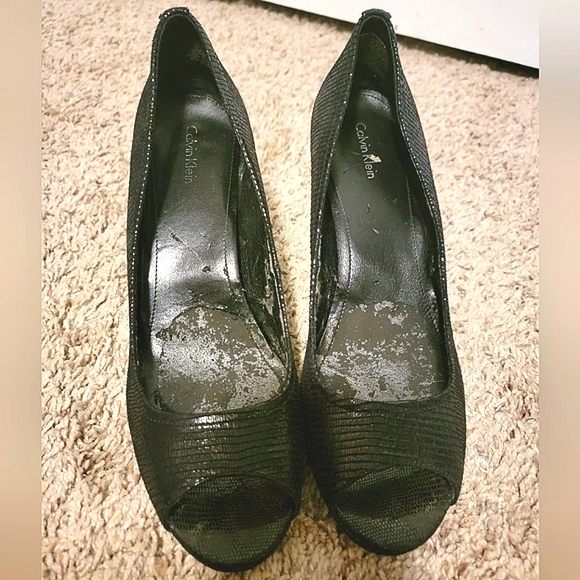 Calvin Klein Black Leather Pearlized Reptile Heels Peek A Boo Open Toe Sz 10 - Picture 4 of 10